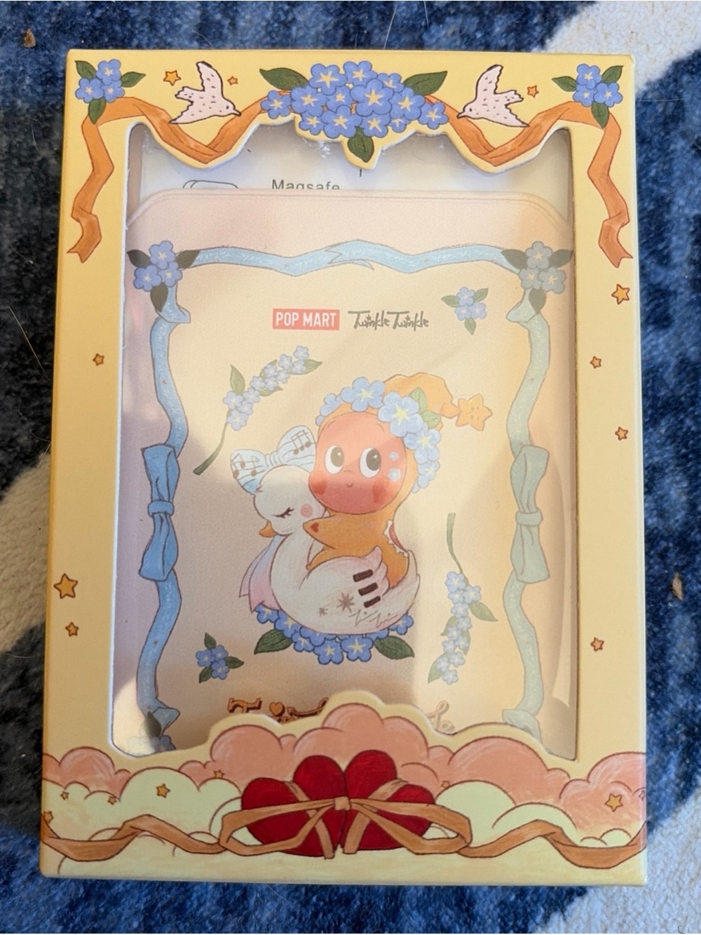 POP MART Cute Twinkle Twinkle & Swan MagSafe Card Holder - Pastel Yellow